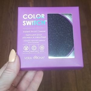 Vera Mona Color Switch Instant Brush Cleaner